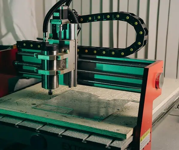 Toczenie CNC Wrocław – precyzyjna obróbka metali i tworzyw sztucznych